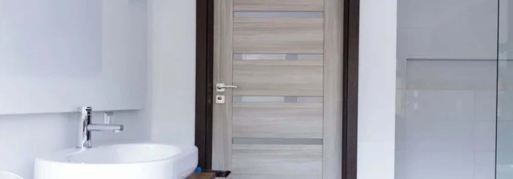 8 Bathroom Door Types You Need to Know