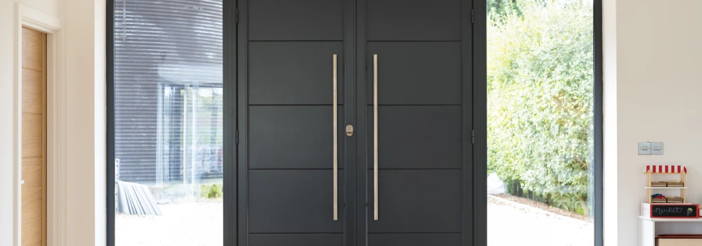 how-to-ensure-you-get-the-best-aluminum-door-prices-1680787136